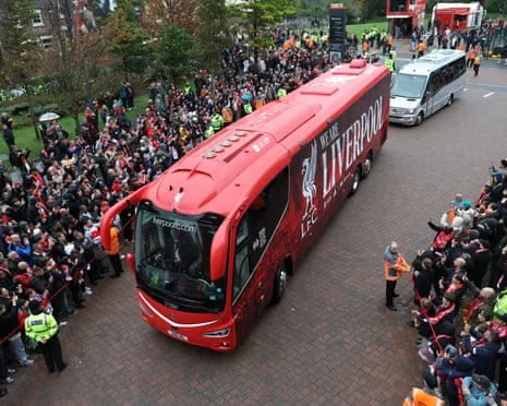 The Reds against Everton: Lineups and Match Updates